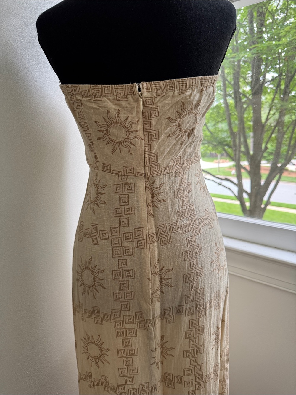 Sun-Print Strapless Summer Dress in Beige - Picture 5 of 16